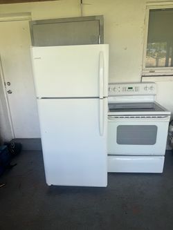 fridge and stove $300