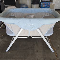 Dream On Me Collapsible Bassinet