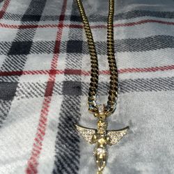 14k gold cuban chain & angel pendant set