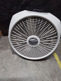 Lasko Wind Tunnel Box Fan with Remote