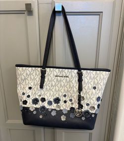 Michael Kors Blue and White Floral Jet Set Tote