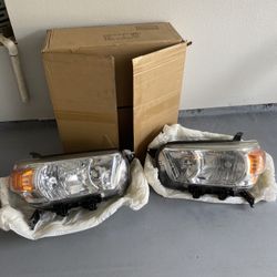 toyota 4runner headlights oem genuine Japan  2011 to 2015 models 