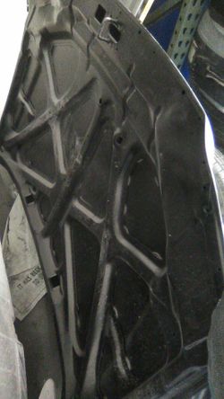 1999 Honda CRV hood new aftermarket no damage
