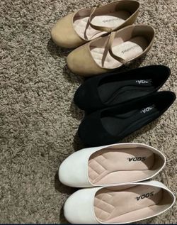 Girls 4Y Flat Shoes