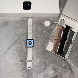 Apple Watch Series 5 - 40Mm Silver GPS With 8 Bands 6 Brand New No Scratches