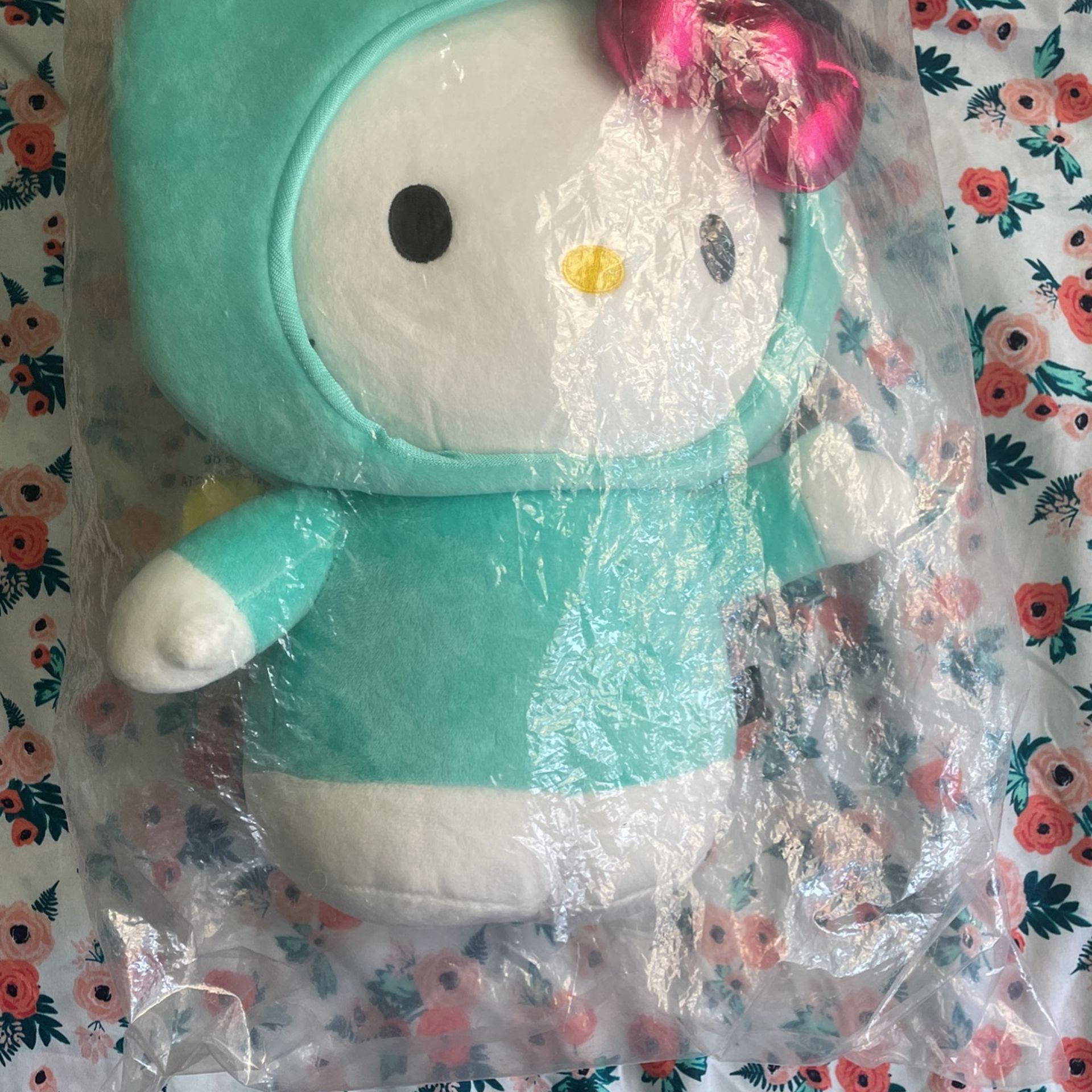 Hello Kitty Horoscope Taurus Plushie 