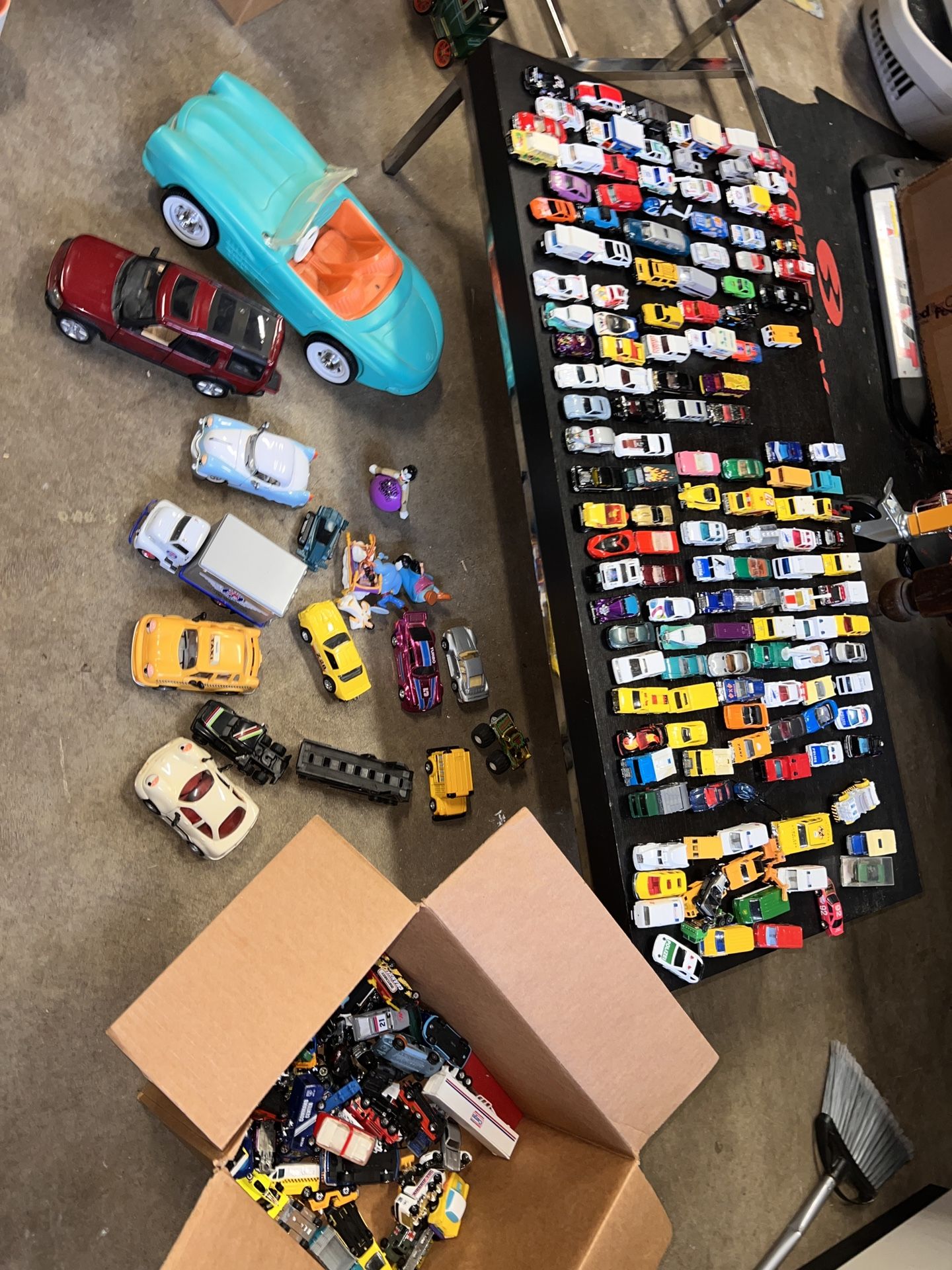 160+ Toy Cars Vintage 1990s Matchbox Hot wheels And More