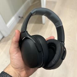 Skullcandy crusher headphones