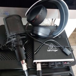 Interface Microphone Headphones 