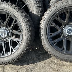 WHEELS 22x10 OFF ROAD CHEVY/FORD
