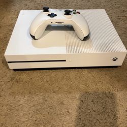 Xbox One w/controller