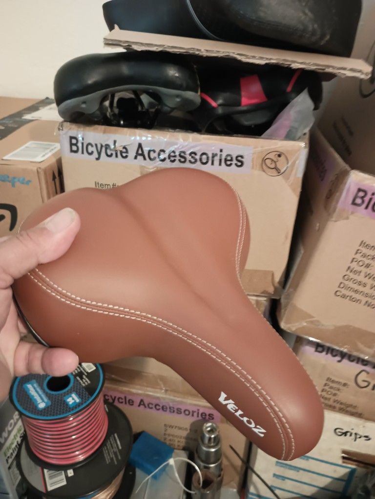 New Brown Bicycle Seat