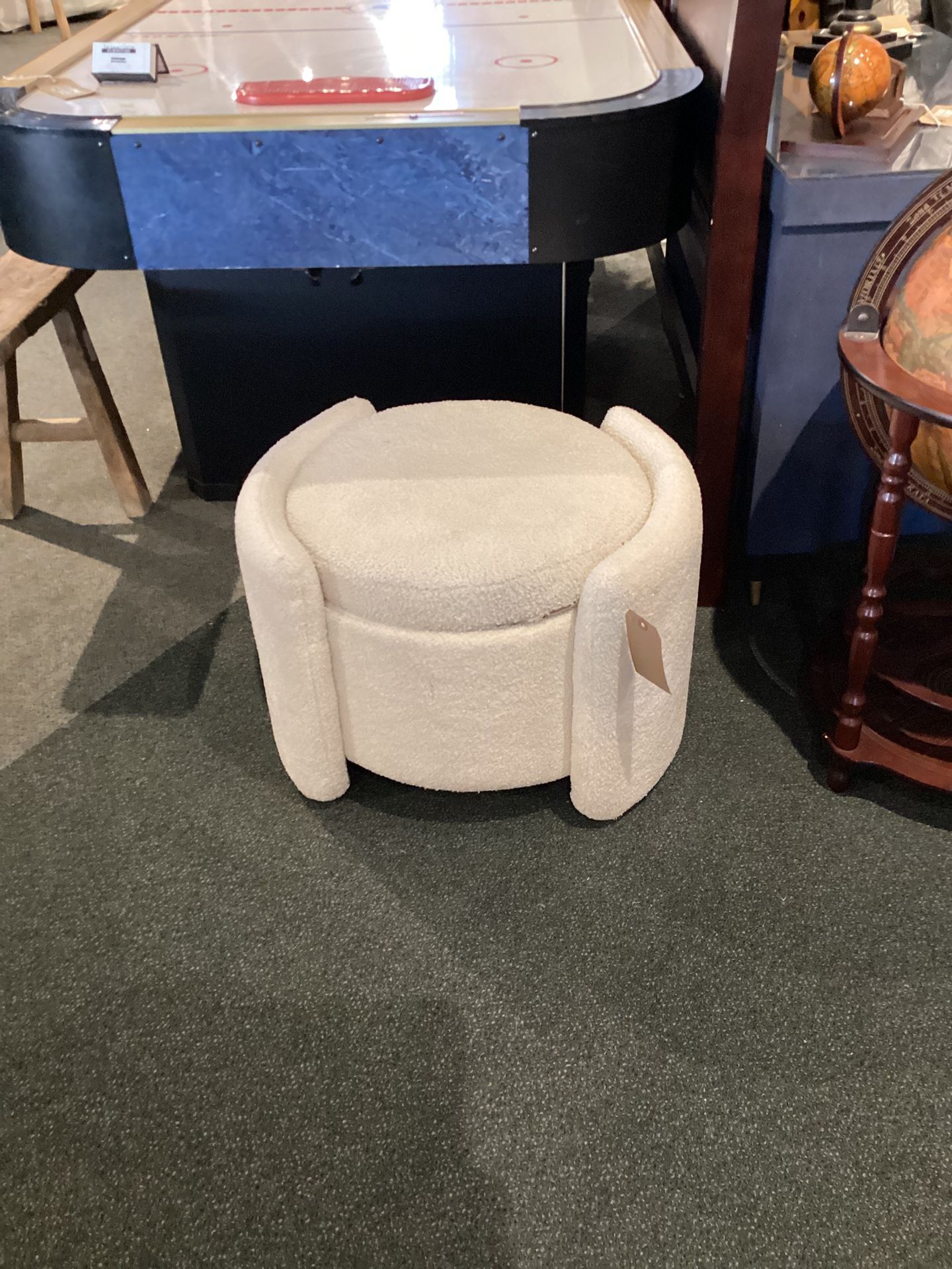 White Oval Ottoman W/ Storage As Is ( Wear & Tear) SKU PDXWD9