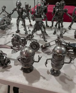 Metal art figures