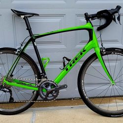Trek Domane 6-series Ultegra DI2 62cm 11-speed Carbon Road Bike