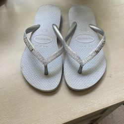 Girls Havaiana Flip Flops 