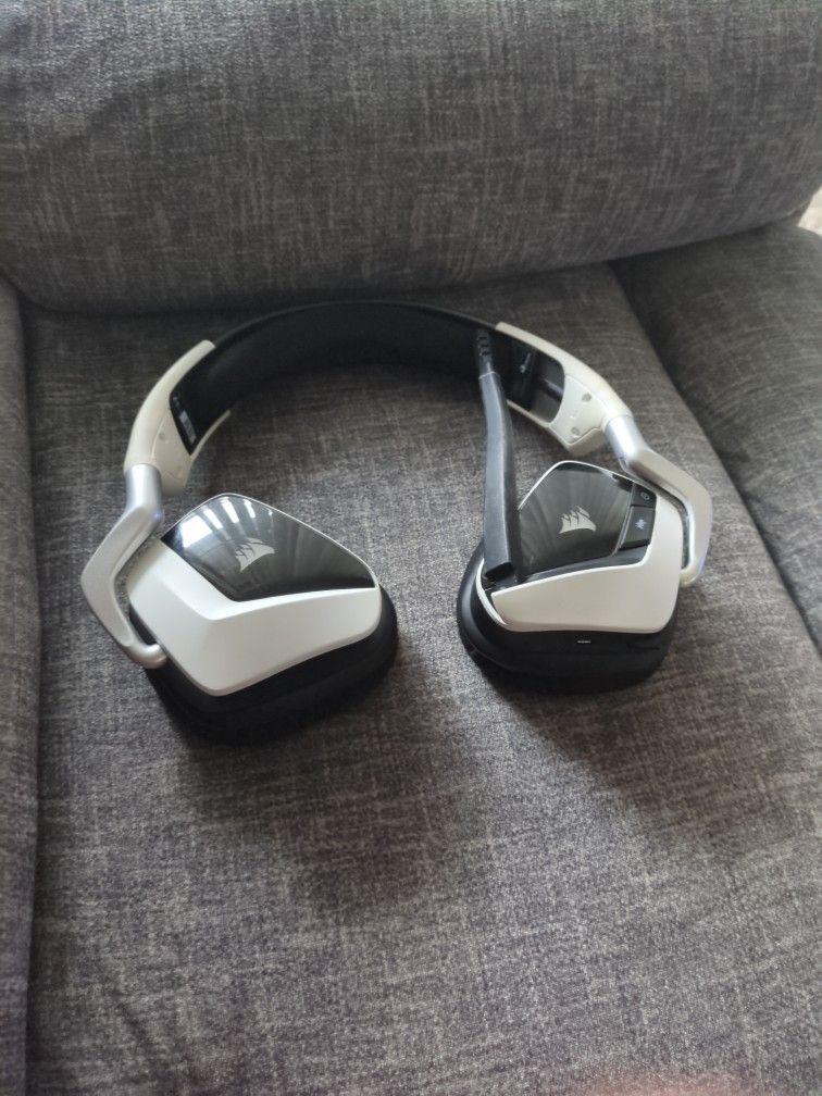Corsair Wireless Headset 