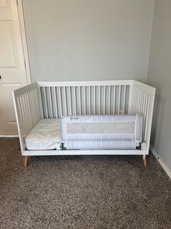 Delta Children Jordan 4-in-1 Convertible Crib