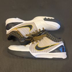Kobe 4 Protro Size 10