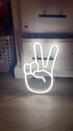 Peace sign I’m asking $15 for it