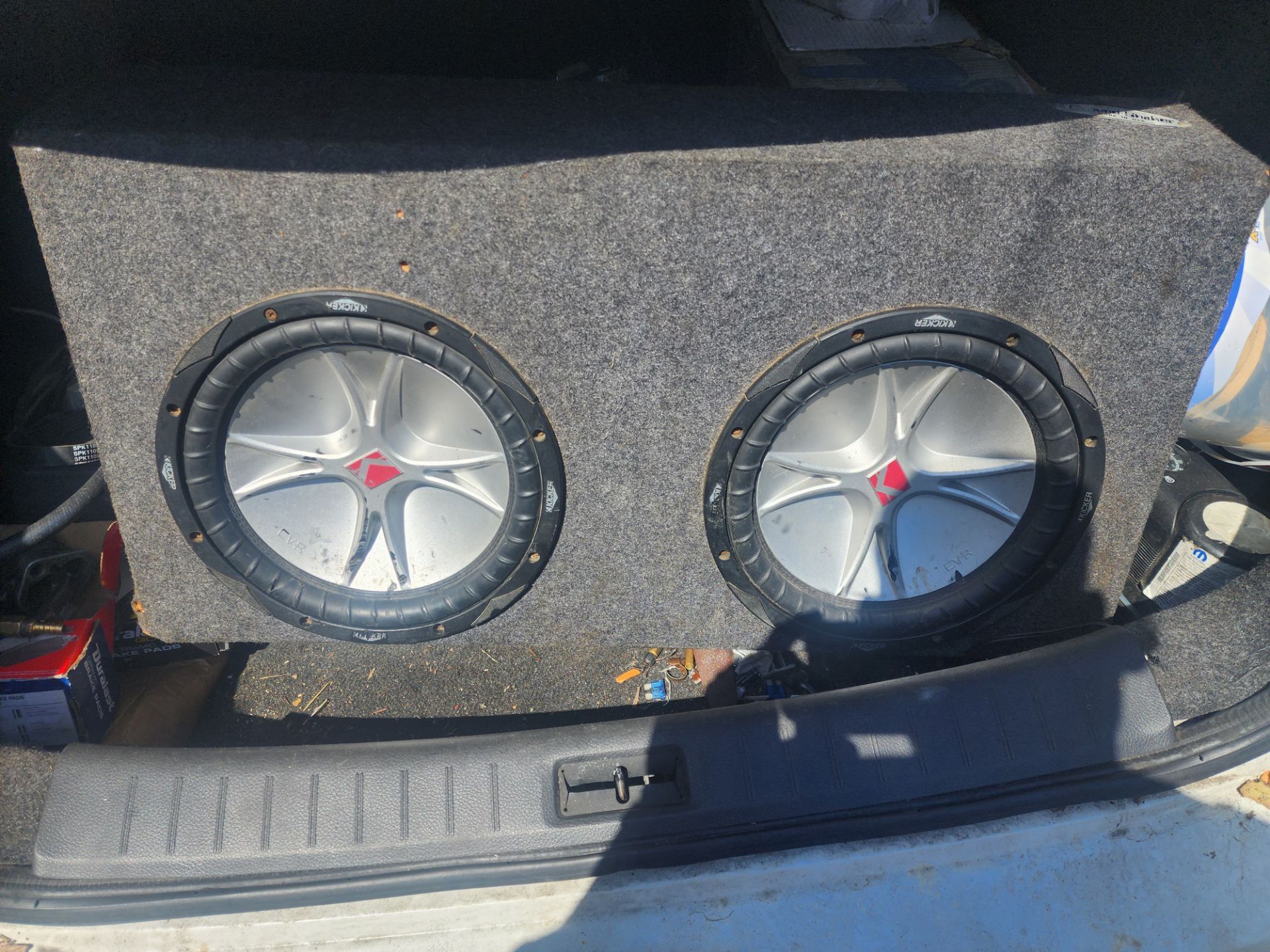 Kicker CompVR subwoofers 10"