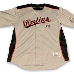 BASEBALL JERSEY 