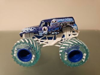 Monster jam Grave Digger ice 1:64 scale