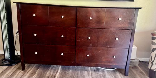 Dark Cherry Wood 6-Drawer Dresser