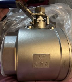DERNORD Stainless Steel 304 Ball Valve, Full Port Heavy Duty for WOG with Locking Device (4 Inch NPT)