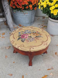 Vintage Victorian Style Needlepoint Floral Wood Footstool