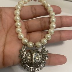Owl Charmed Pearl Beaded Bracelet 