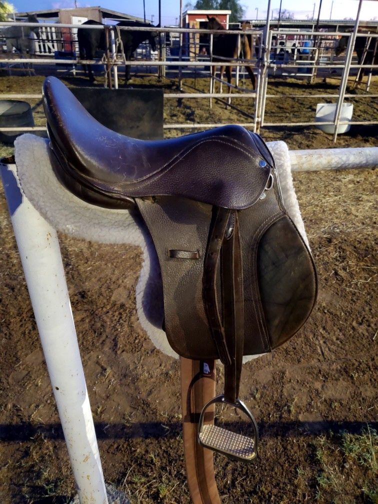 English Saddle