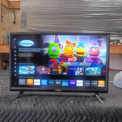 24 Inch Vizio Smart TV Kitchen Size Tv Comes With Remote Control Shows Great Quality Clear Picture Works Perfect Guaranteed 