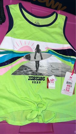 New. Girls medium summer top