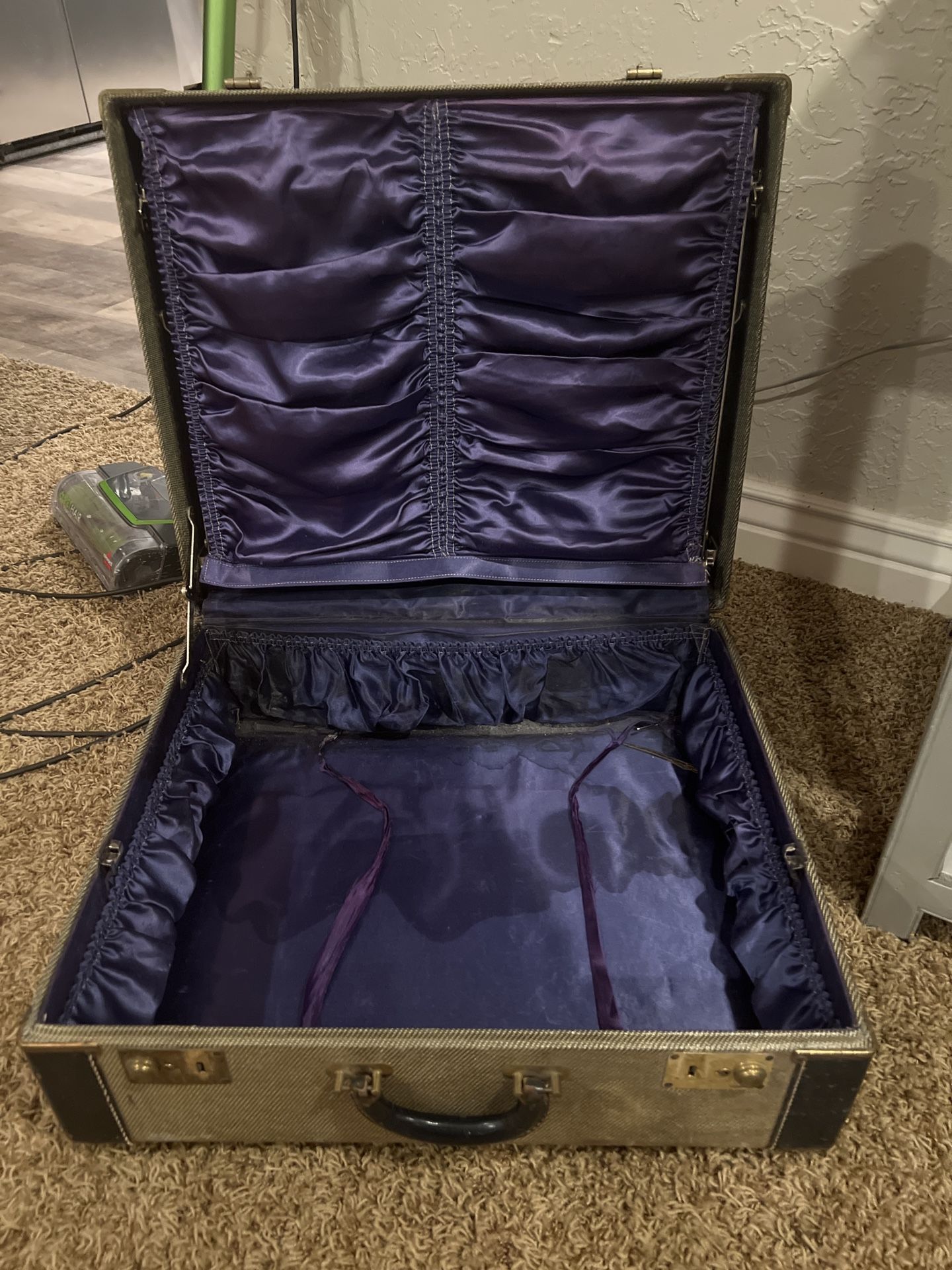 Vintage trunk With pristine interior.