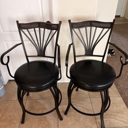 2 Swivel Barstools - Excellent condition