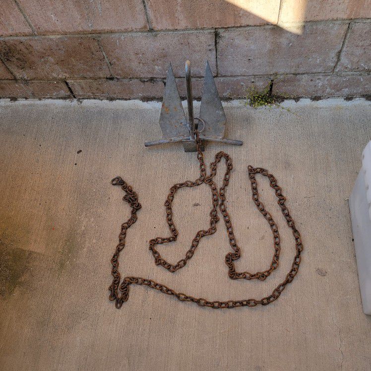 Photo Danforth Style Anchor With 25 Ft Chain Road