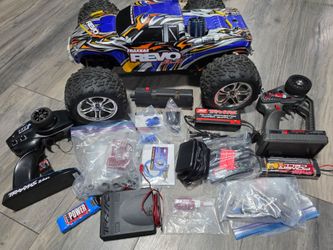 Traxxas revo 3.3 Nitro Monster truck