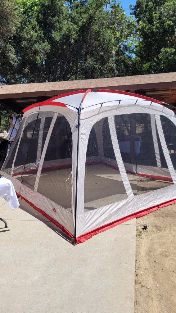 12' X 14' Outdoor Screen House Tent Brand New