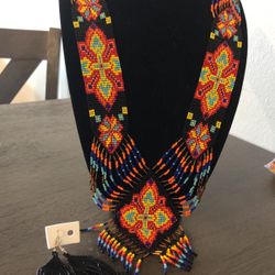 Collares Huicholes 