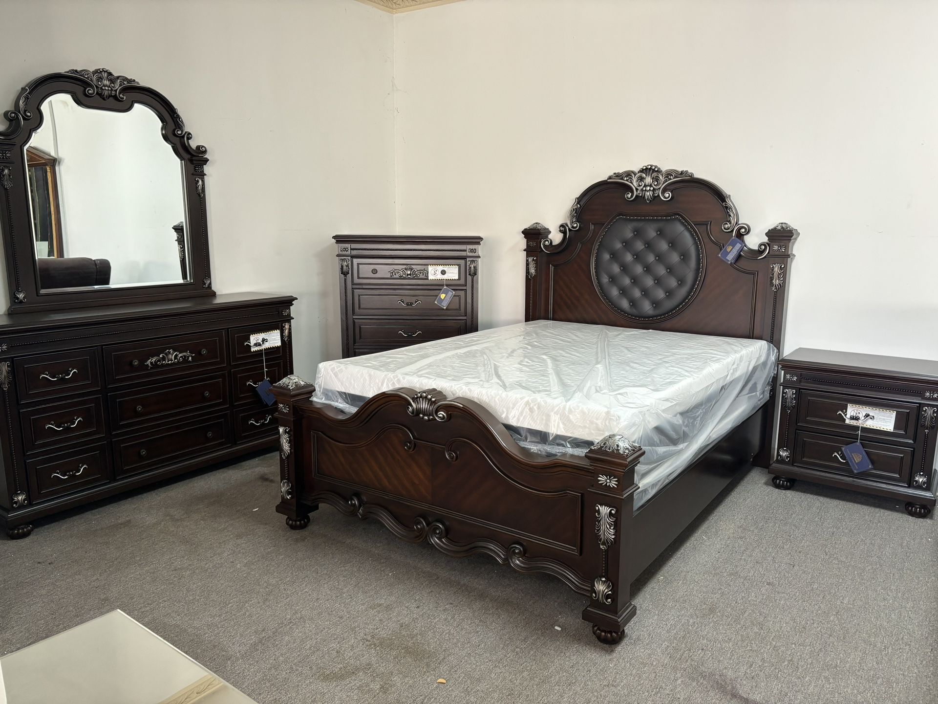 Queen Bedroom Set