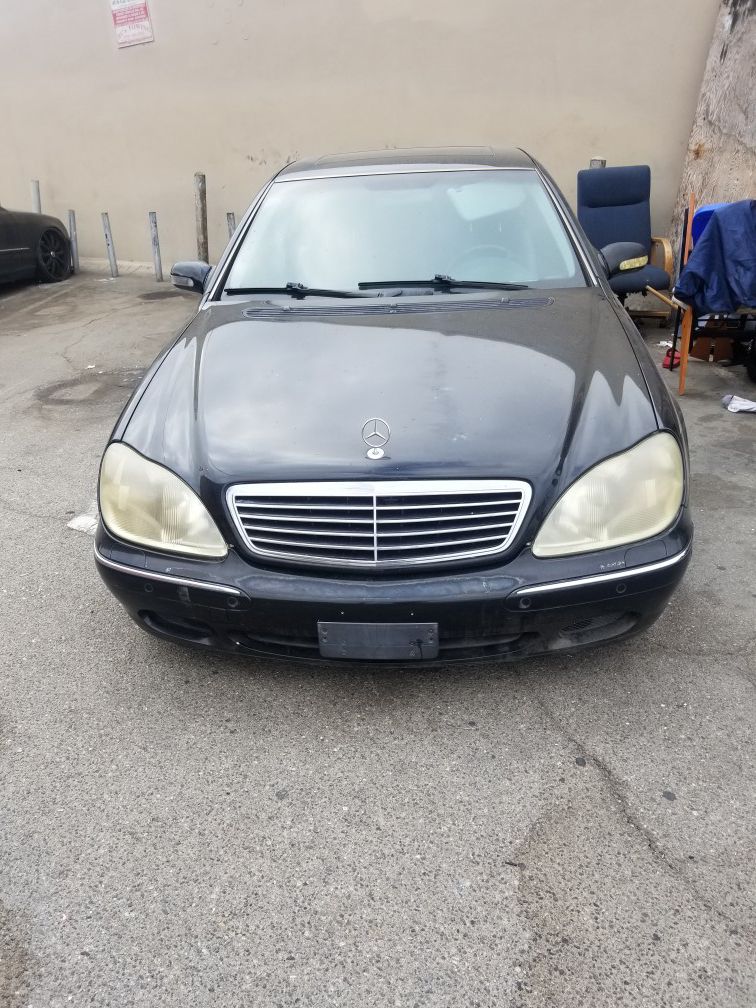 2 MERCEDES FOR PARTS OR FIXER UPPERS