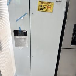 WHITE SIDE BY SIDE REFRIGERATOR 