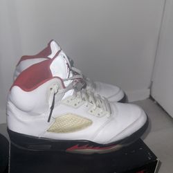 Air Jordan 5 Retro “Fire Red” Silver Tongue 2020