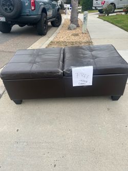 Free Good for extra clothes o pillows o sábanas ,cobijas