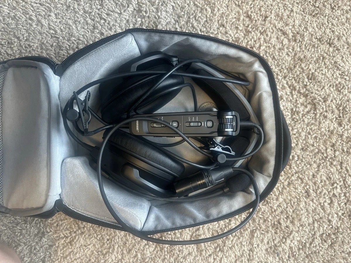 Bose A30 Aviation Heatset Bluetooth, 5 Pin XLR Plug & Dual GA adapter