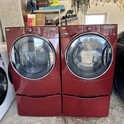 Kenmore Front Load Washer And GAS Dryer Set With Pedestals