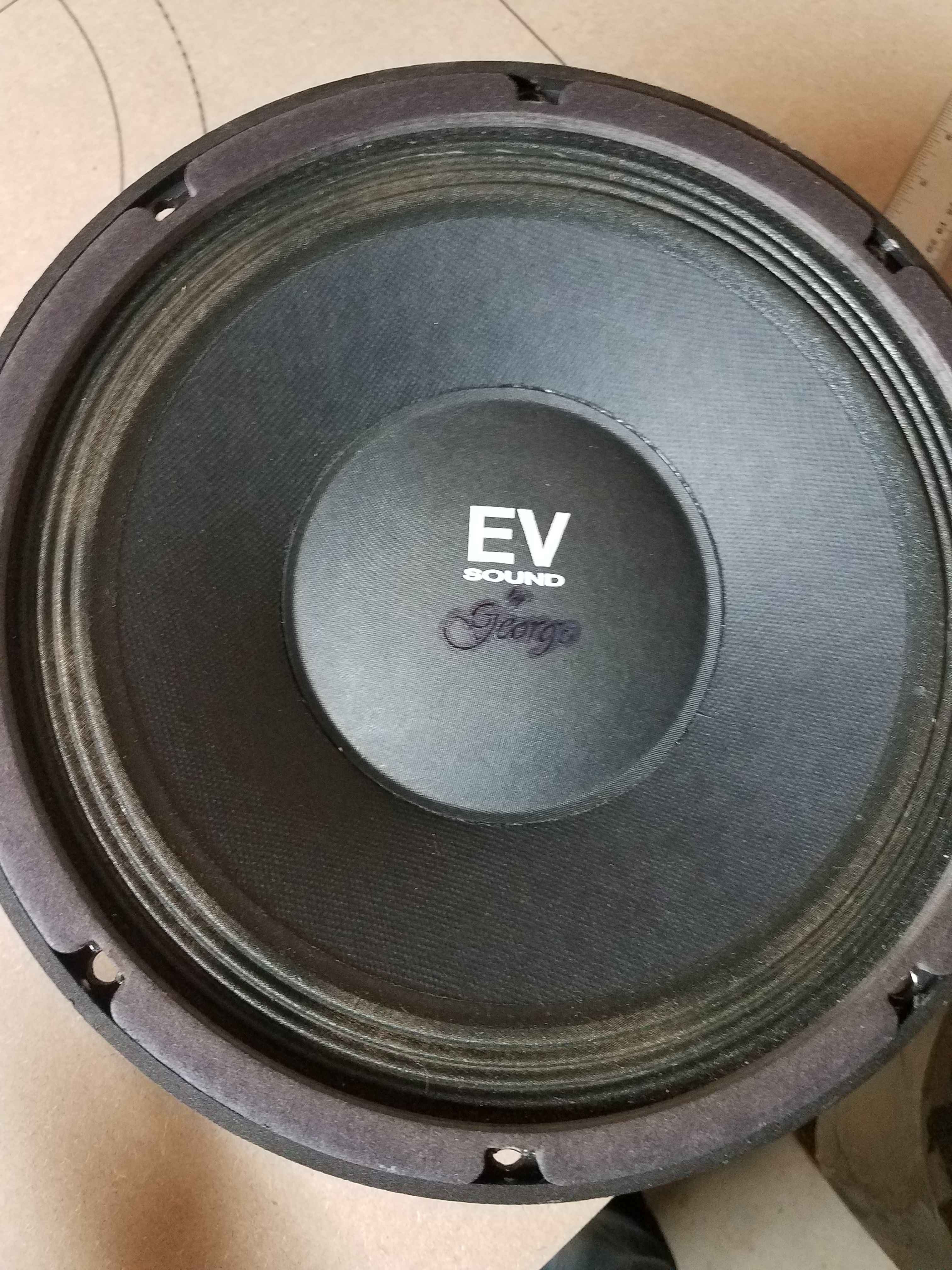 10" ev s speakers 3 weeks old momt condition