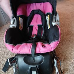 Baby trends Pink Carseat With Base