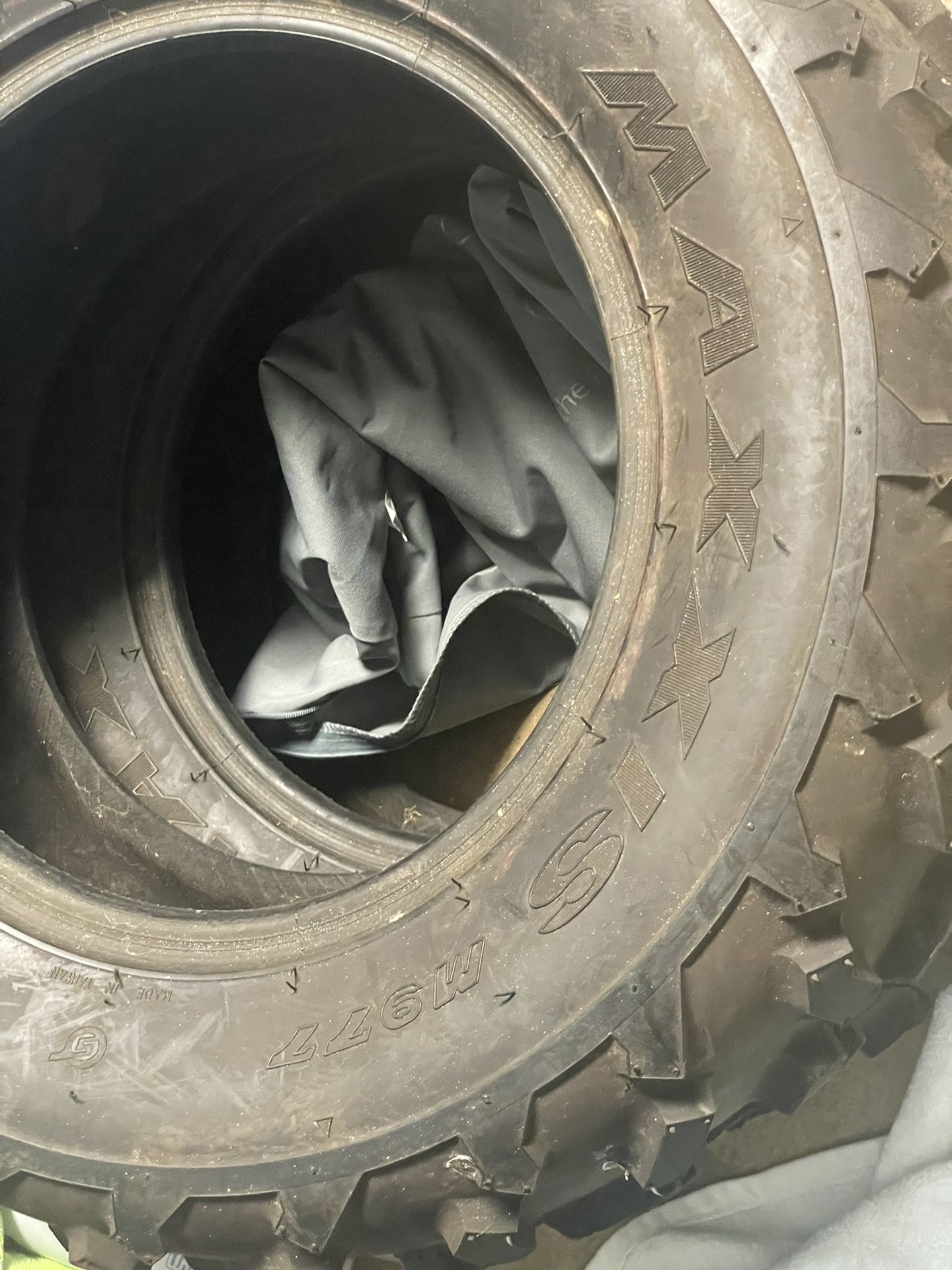 Pair of Maxxis M977 ATV Tires 24x8-12 24-8-12 24x8x12